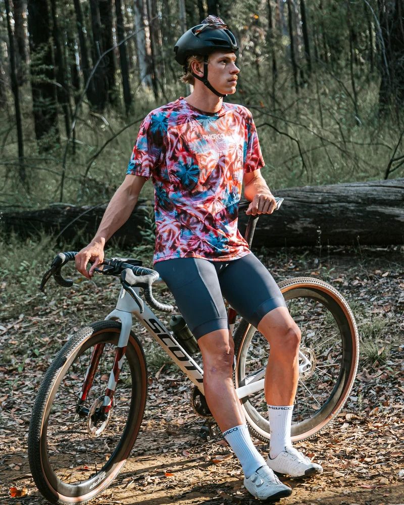 KOM Bib | Storm/Nebula