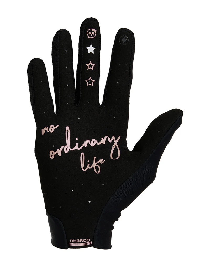 Womens Trail Glove | Check Please