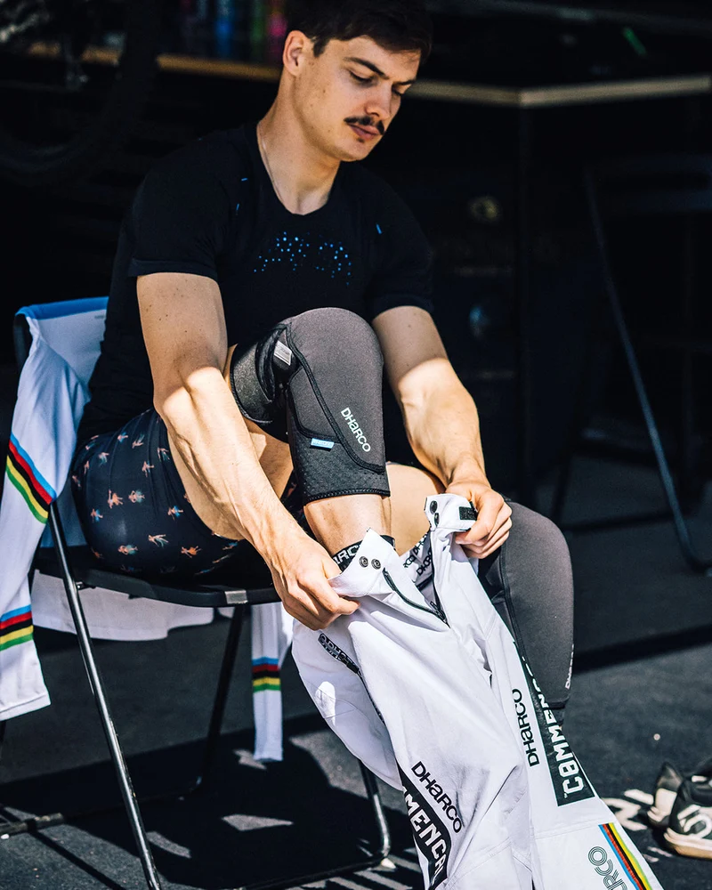 DH Knee Pad