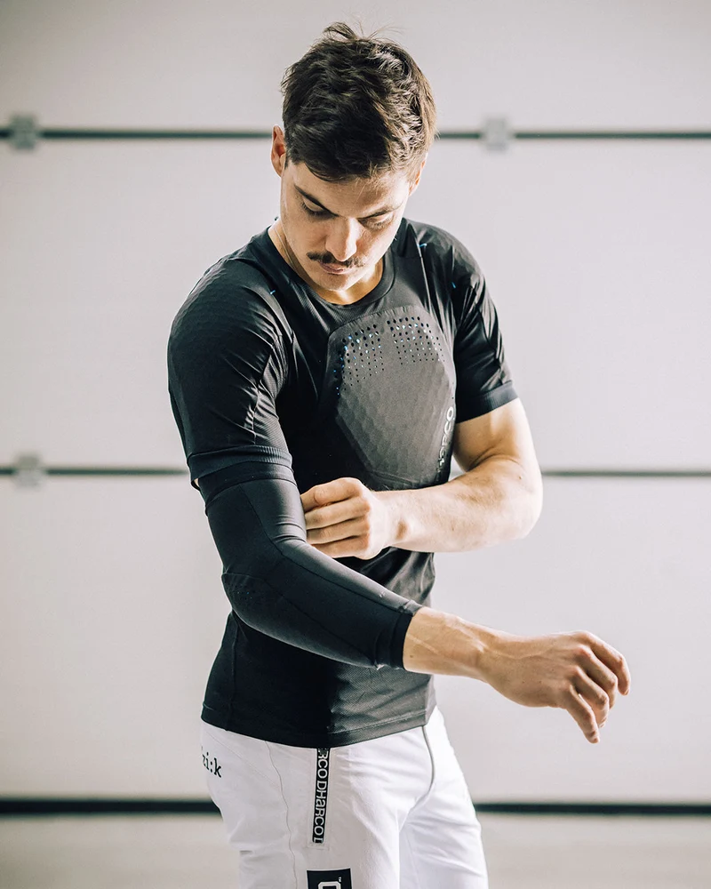 Gravity Elbow Pad