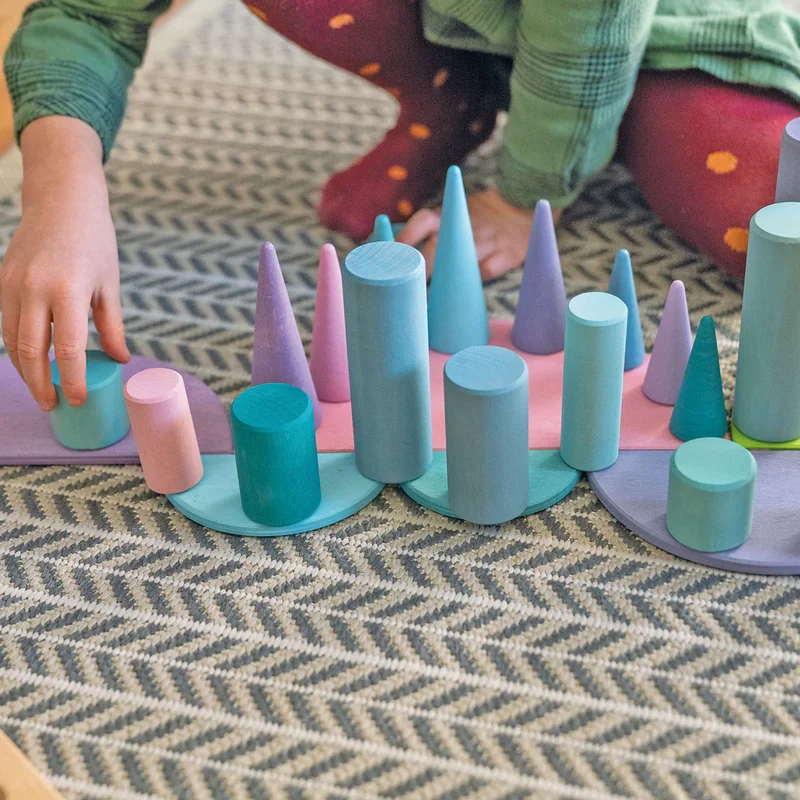 Steckspiel „Kleine Walzen“ | Motorik-Spielzeug aus Holz | Grimms