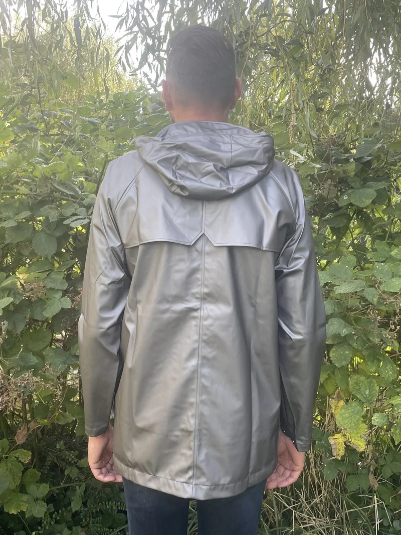 Bui(t)enkansjes! Rain Short Coat Metallic Charcoal Sale XS en S
