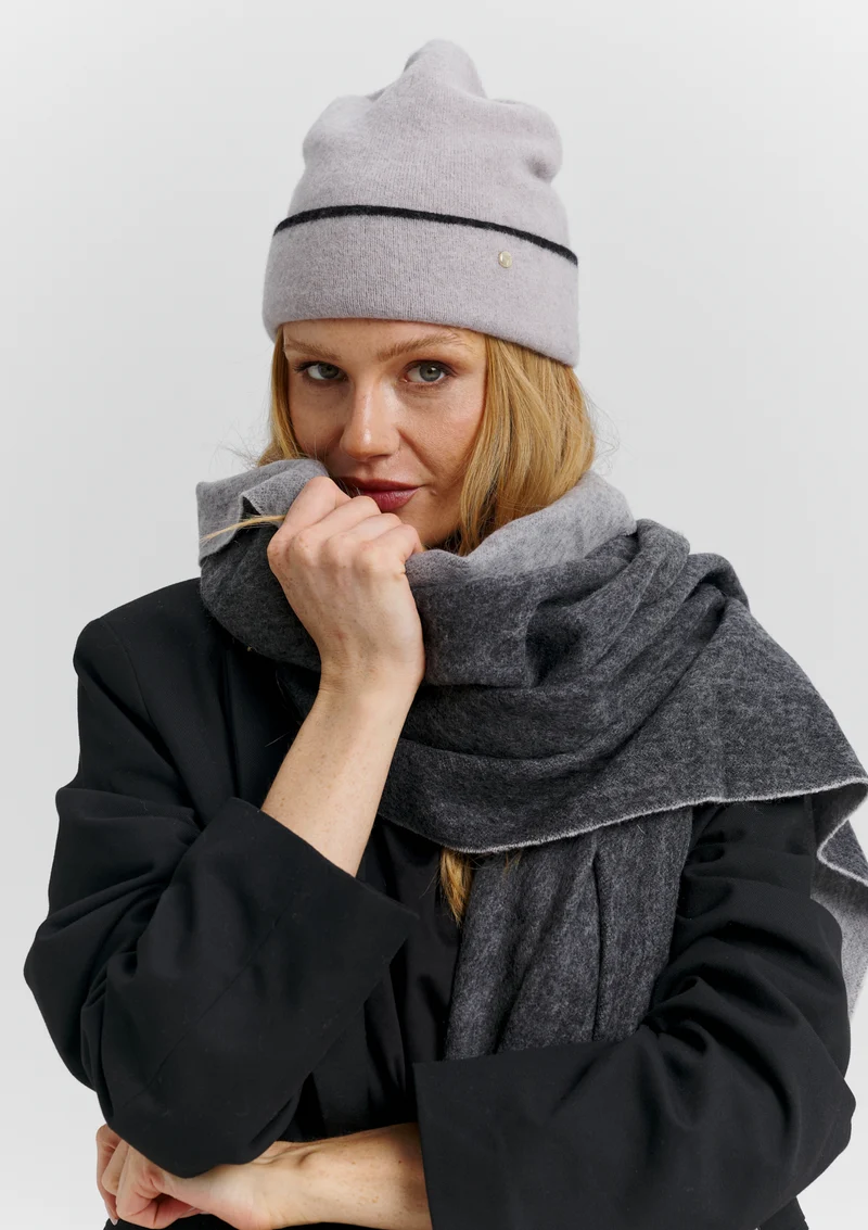 Classic Beanie - Black-Greige