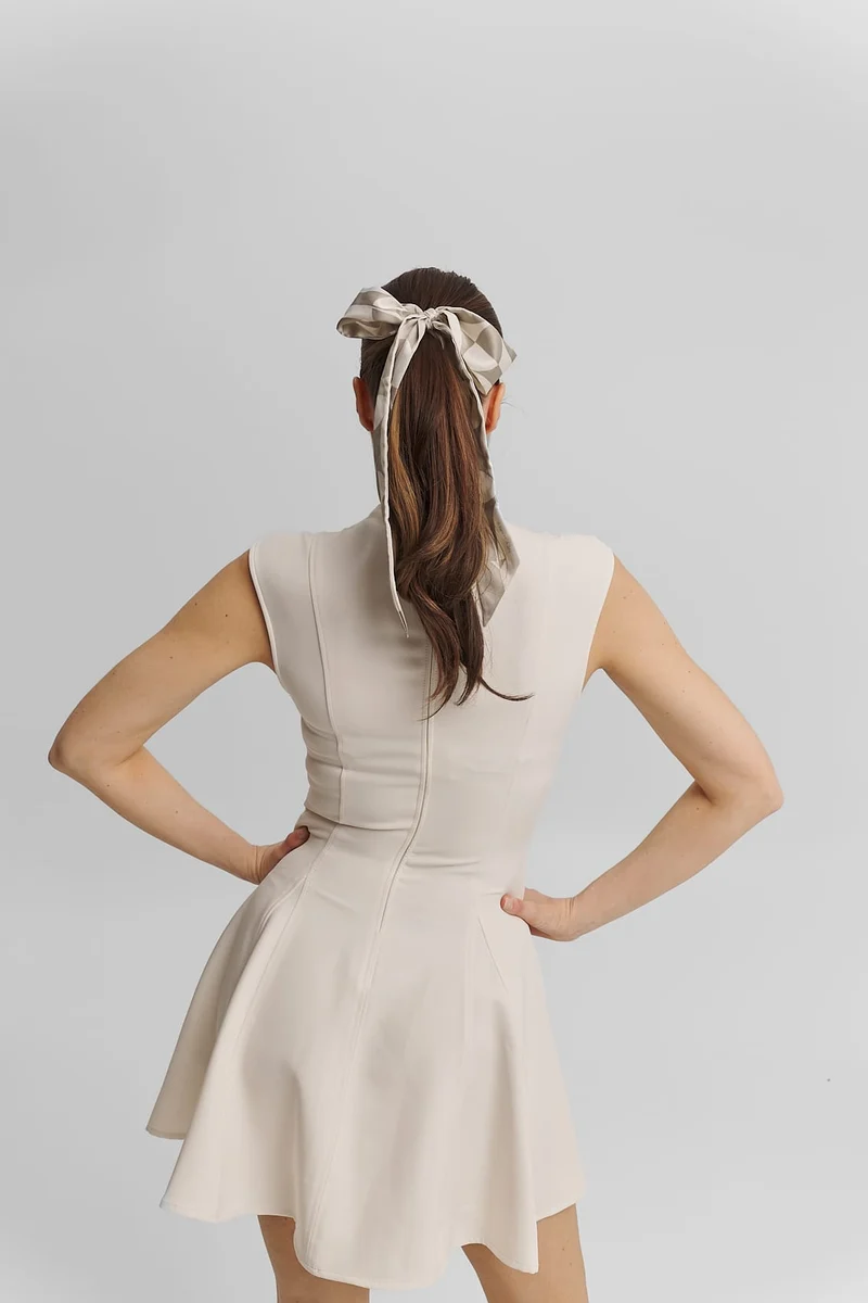 Silky Ribbon Logo Print - Crema