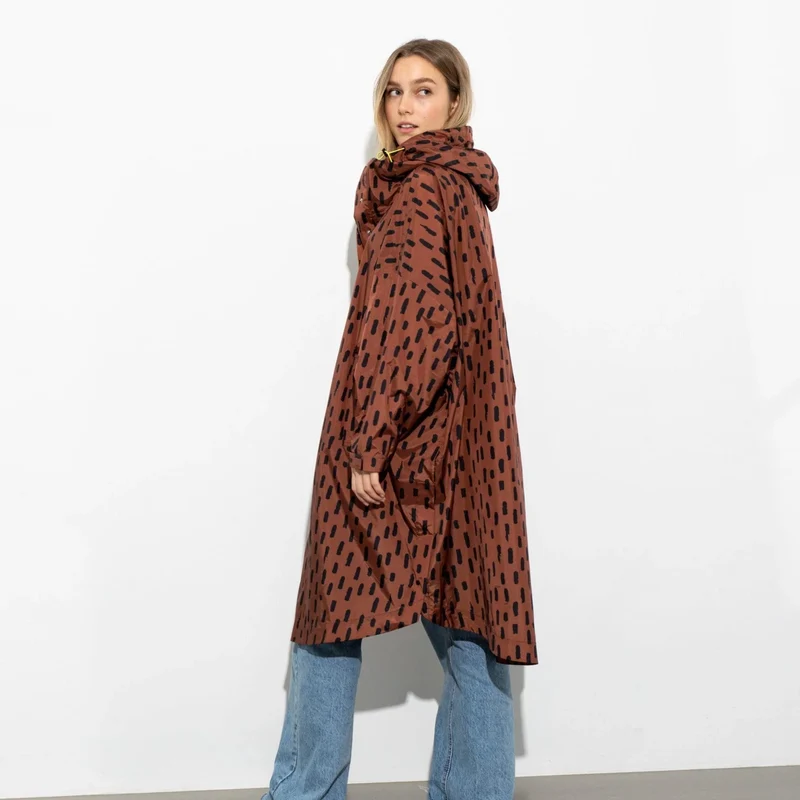 Regenponcho Drops | rust/black