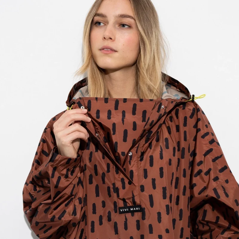 Regenponcho Drops | rust/black