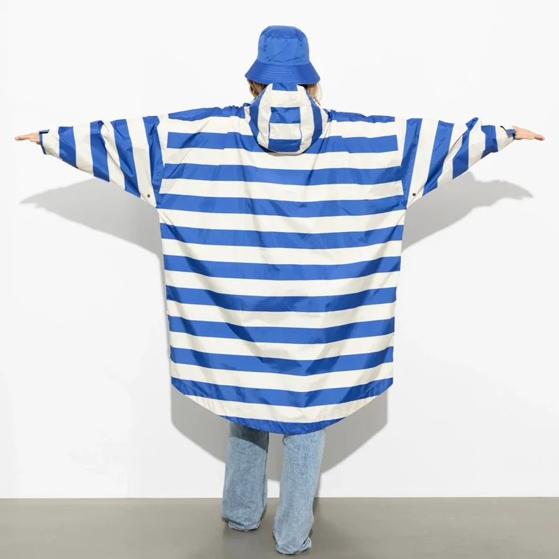 Regenponcho Bold Stripes | blue/sand