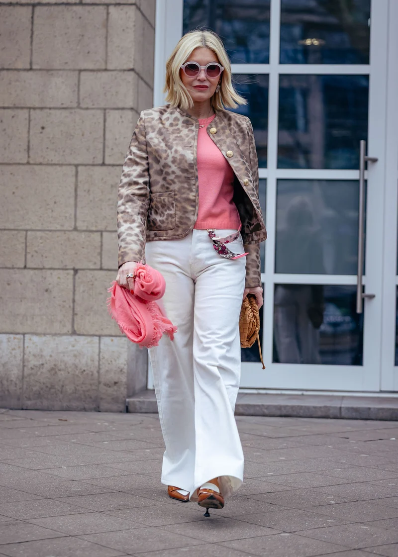 Feline Jacke, Leo