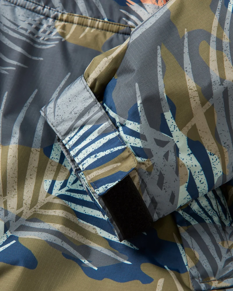 Waves Sherpa Lined Surf-Poncho - Palm Camo Apricot