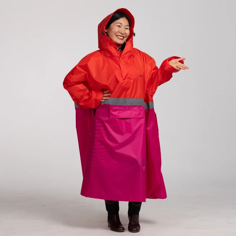 Großer Regenponcho mit Ärmeln (mit reflektierendem Streifen)