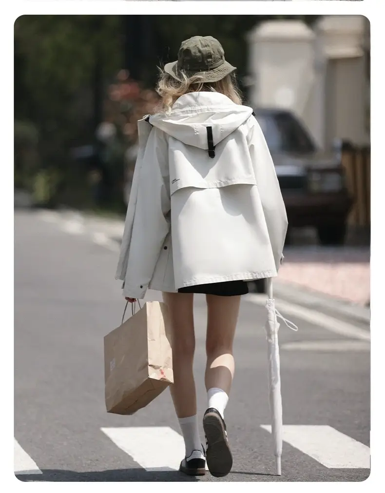 Weite Regenjacke Damen kurz