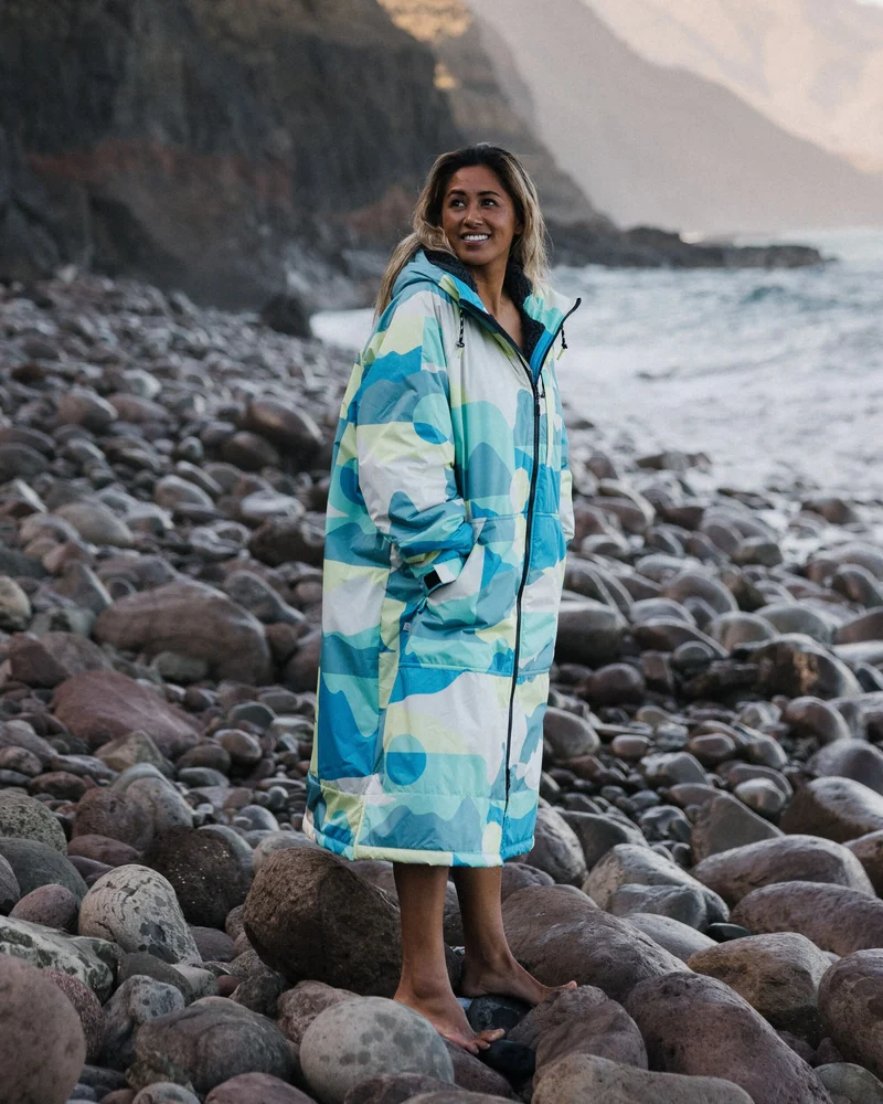Waves Sherpa Lined Surf-Poncho - Vista Patchwork Aqua