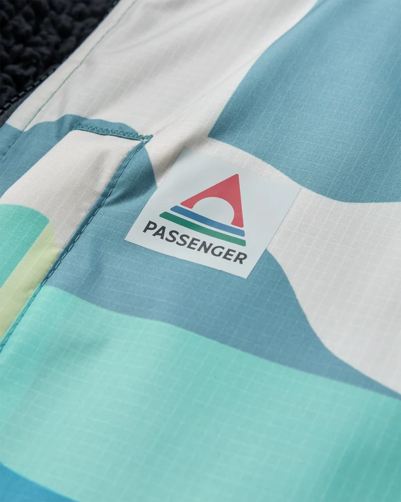 Waves Sherpa Lined Surf-Poncho - Vista Patchwork Aqua