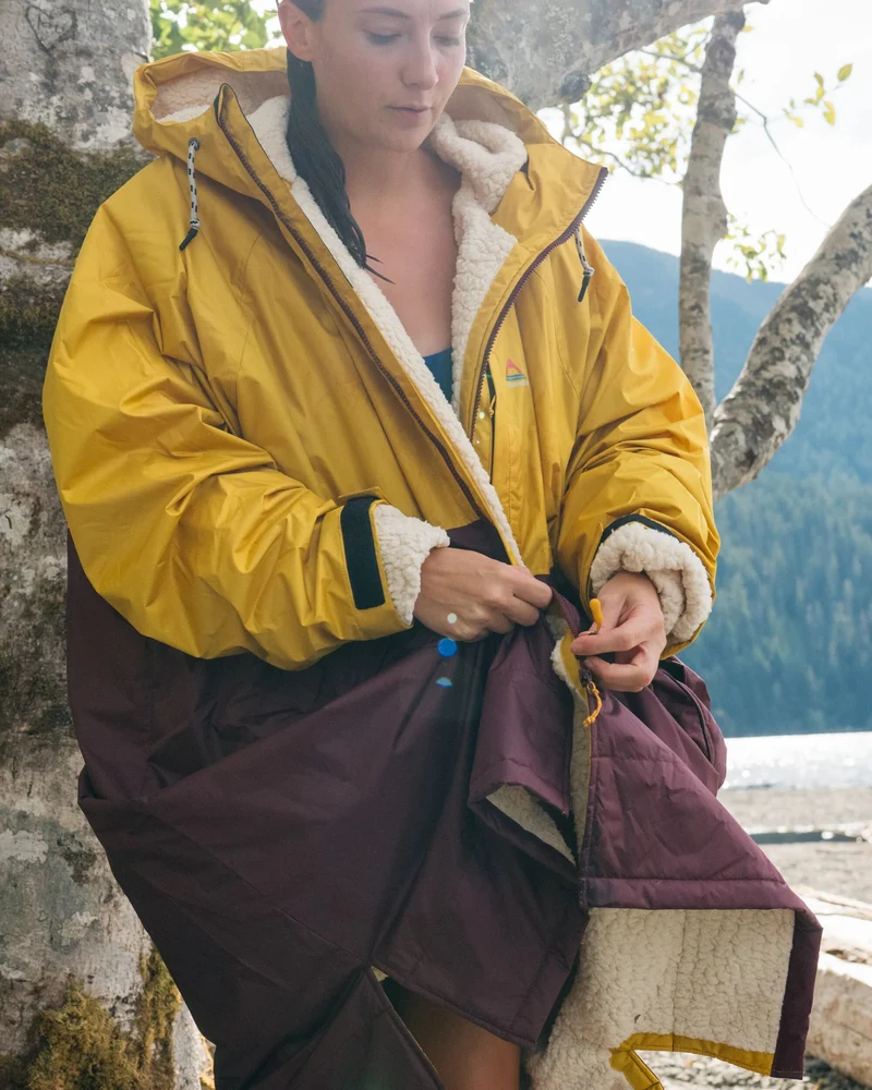 Waves Sherpa Gefütterter Surf-Poncho - Feige/Heritage Gelb