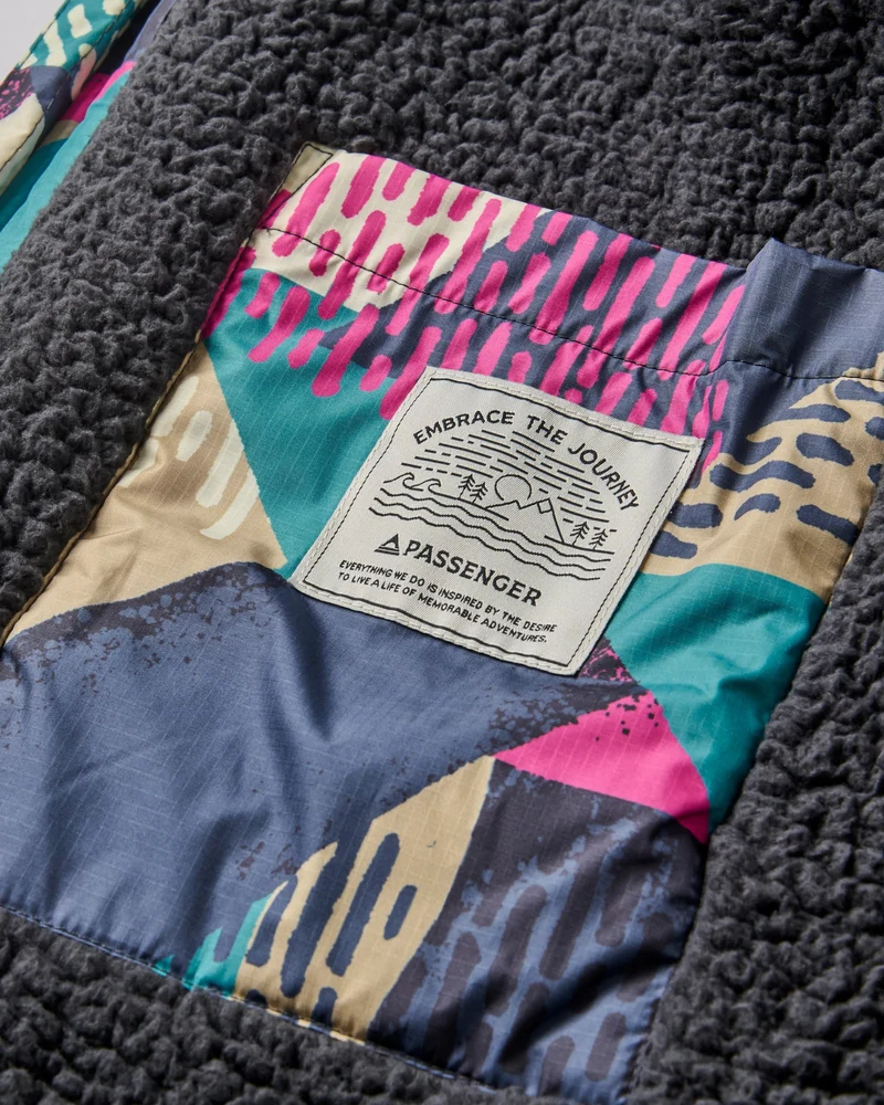 Waves Sherpa Lined Surf-Poncho - Mosaic Mountain Charcoal