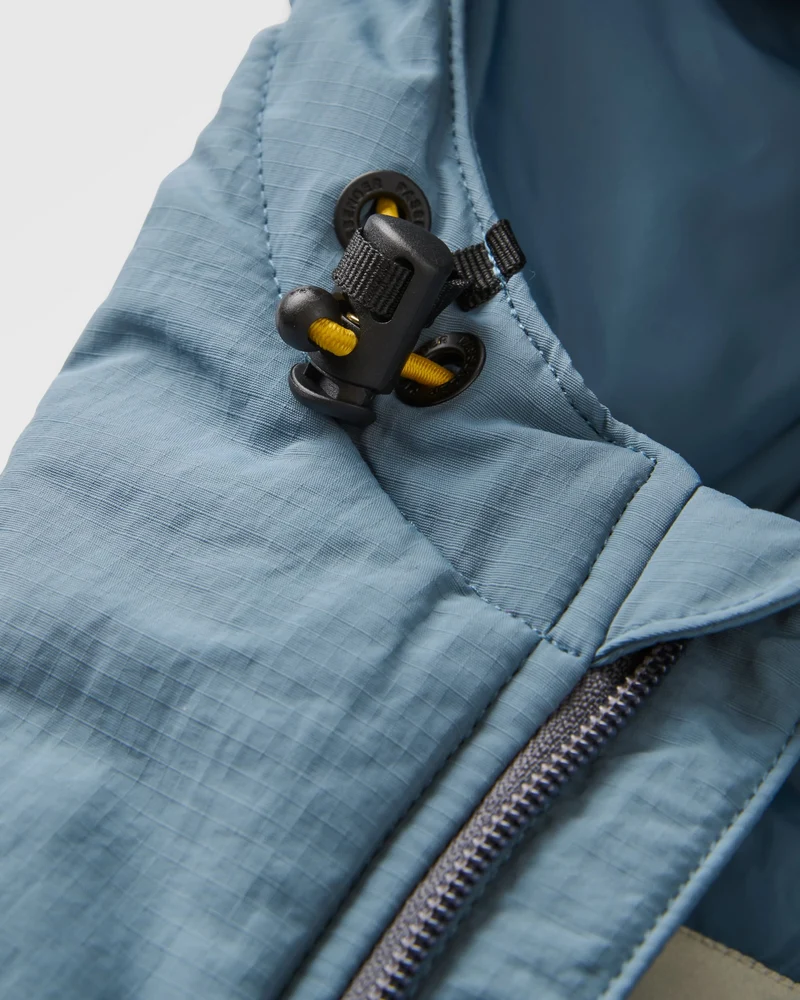Ozean Isolierter Anorak - Stürmisches Blau/Verblasstes Denim