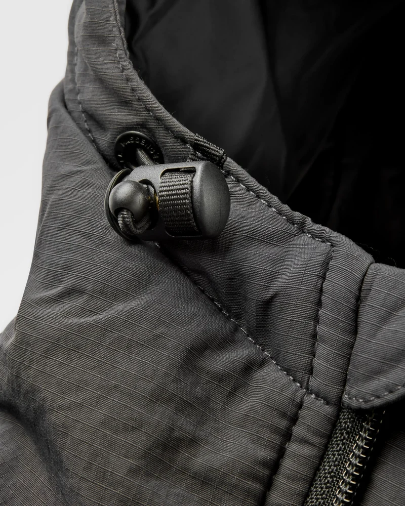 Ozean Isolierter Anorak – Verblasstes Schwarz