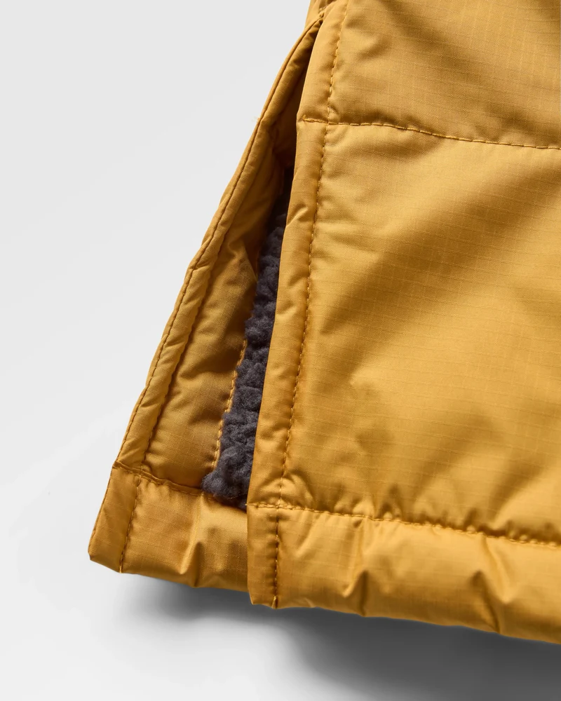 Escapism Sherpa-gefütterter Surf-Poncho - Fichtengelb