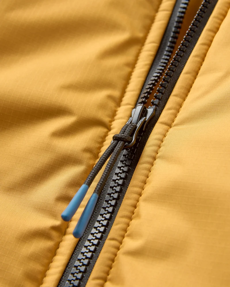 Escapism Sherpa-gefütterter Surf-Poncho - Fichtengelb