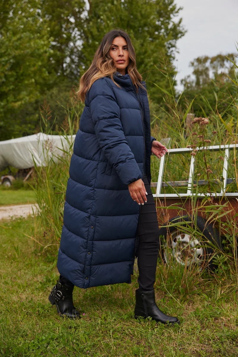 Asta Coat | Navy | Frakke fra French Laundry