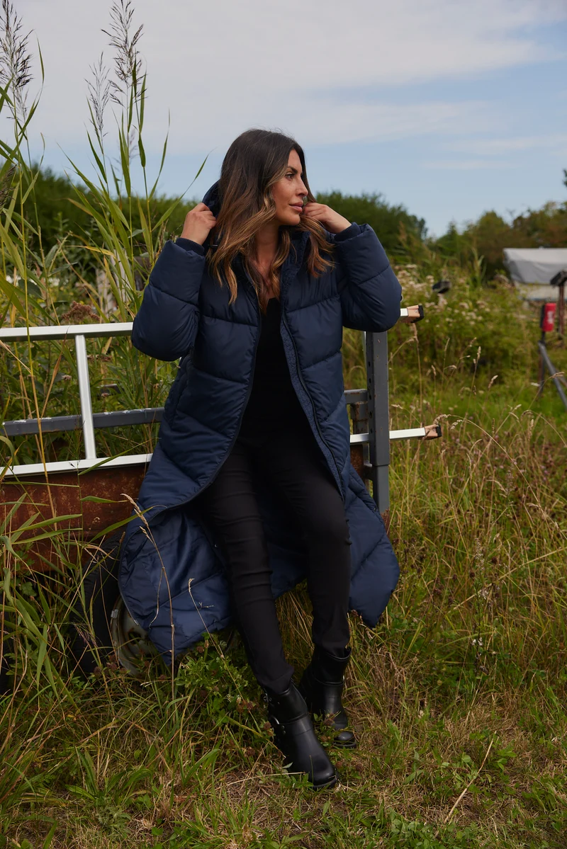 Asta Coat | Navy | Frakke fra French Laundry