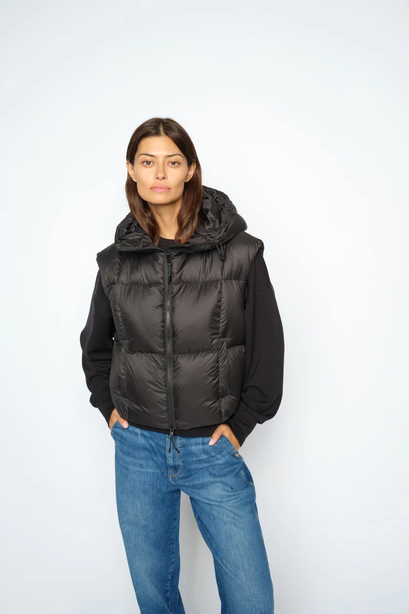 Kiara Tally Down Vest | Black | Jakke fra Mos Mosh