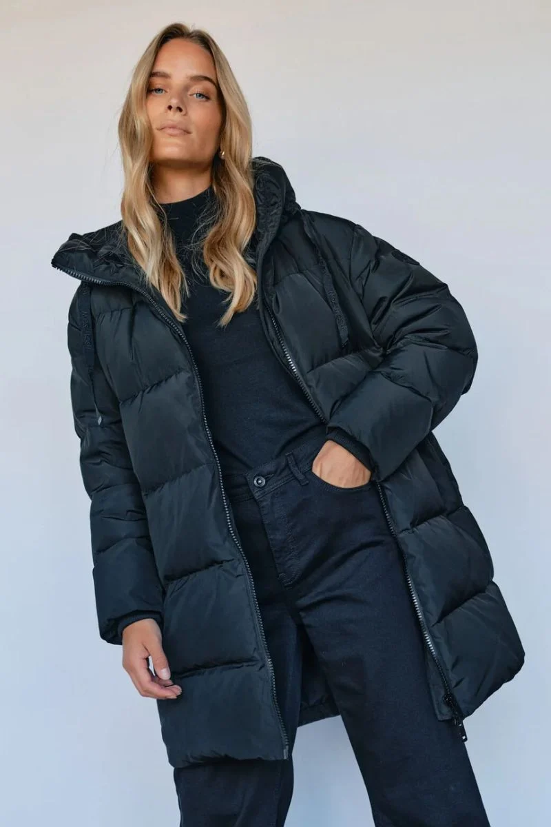 Nova Avon Down Jacket | Black | Jakke fra Mos Mosh