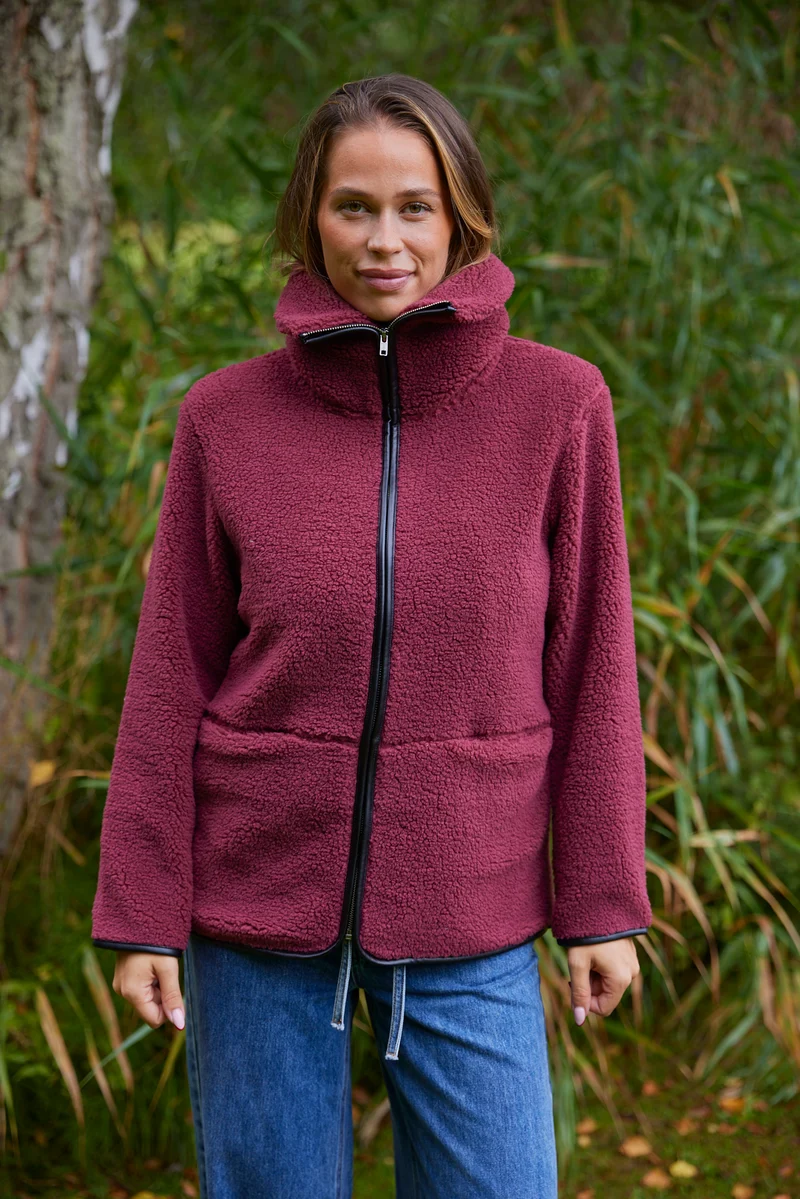 Bamie Teddy Zip | Mørkerød | Jakke fra French Laundry