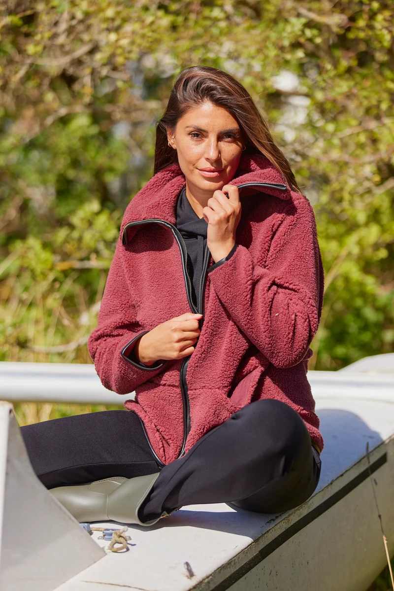Bamie Teddy Zip | Mørkerød | Jakke fra French Laundry