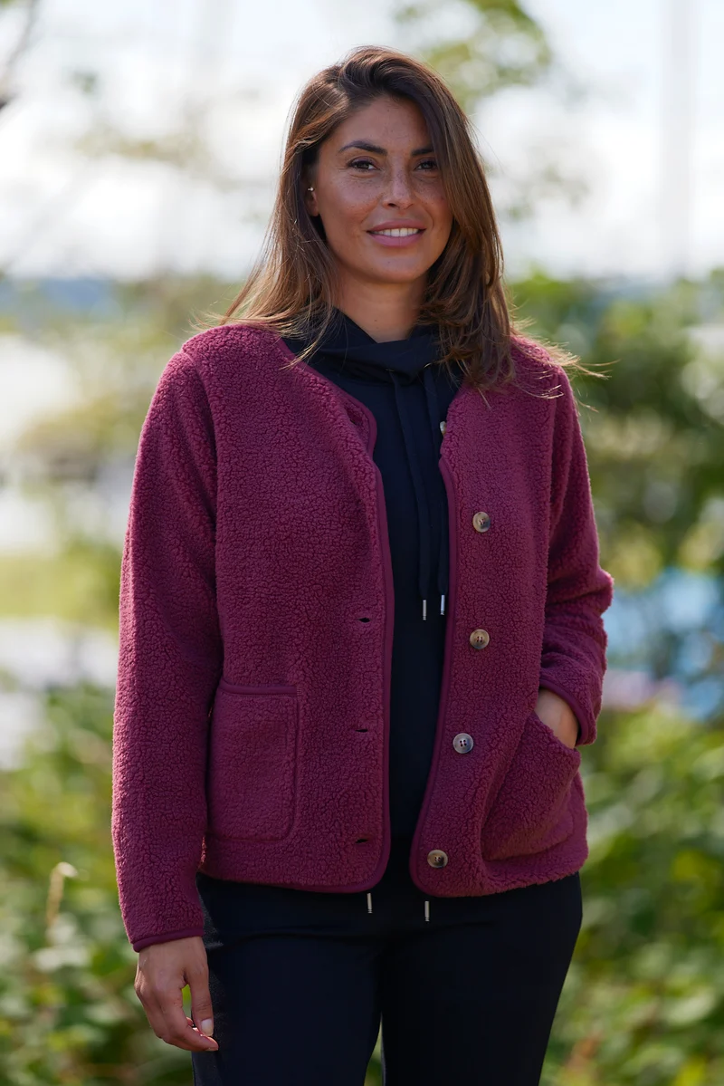 Ada Teddy Jacket | Mørkerød | Jakke fra French Laundry