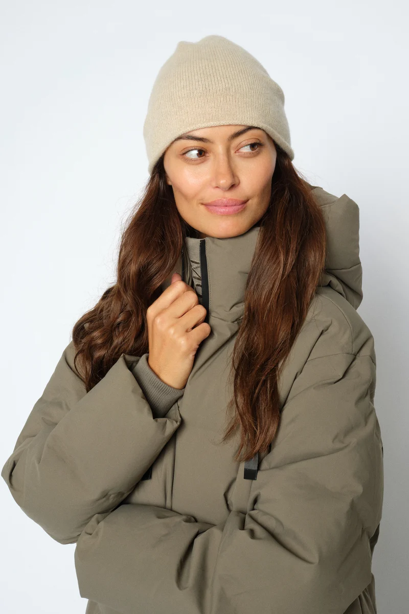 Rua Cashmere Beanie | Oxford Tan | Accessories fra Mos Mosh