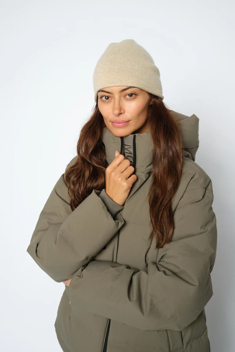Rua Cashmere Beanie | Oxford Tan | Accessories fra Mos Mosh