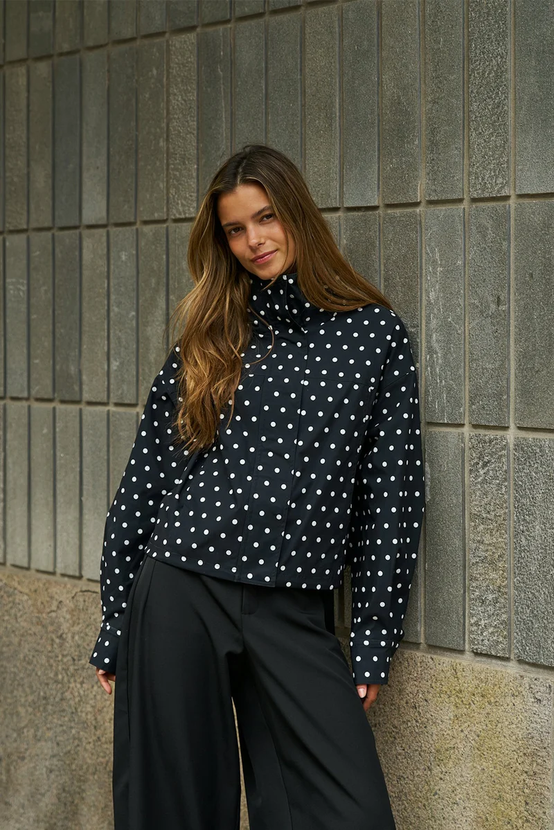 Callisa Dot Jacket | Black | Jakke fra Neo Noir