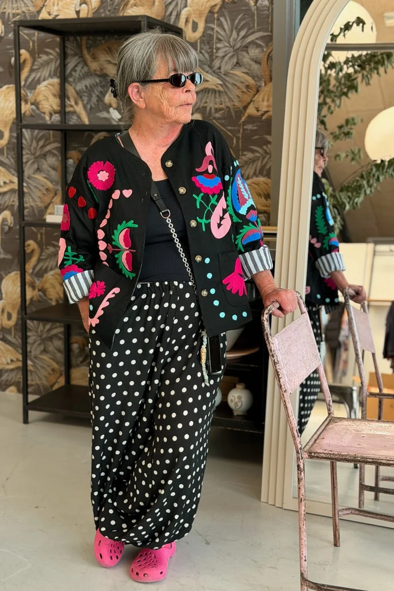 Dua Embroidered Jacket | Black