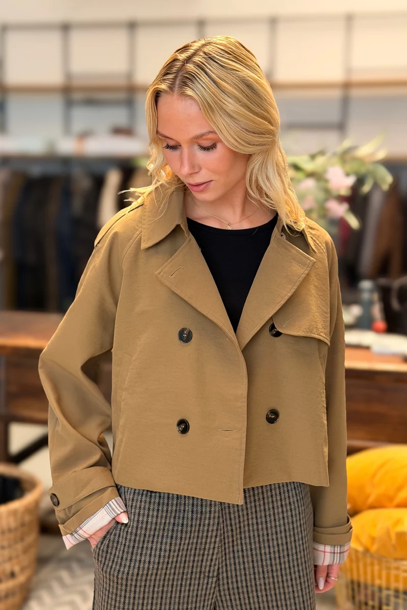 Maeve Trench | Kaki
