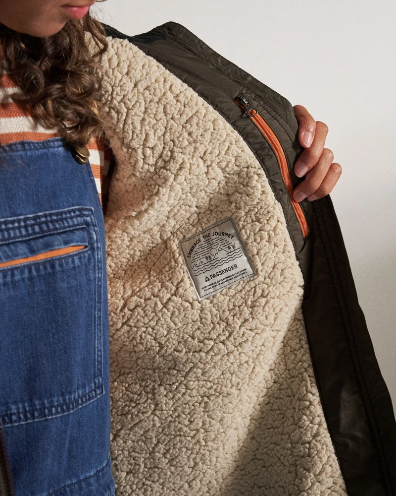 Flora Sherpa gefütterte Parka - Kaffee