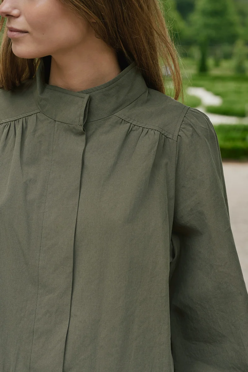 Tirsa Twill Jacket | Army | Jakke fra Neo Noir