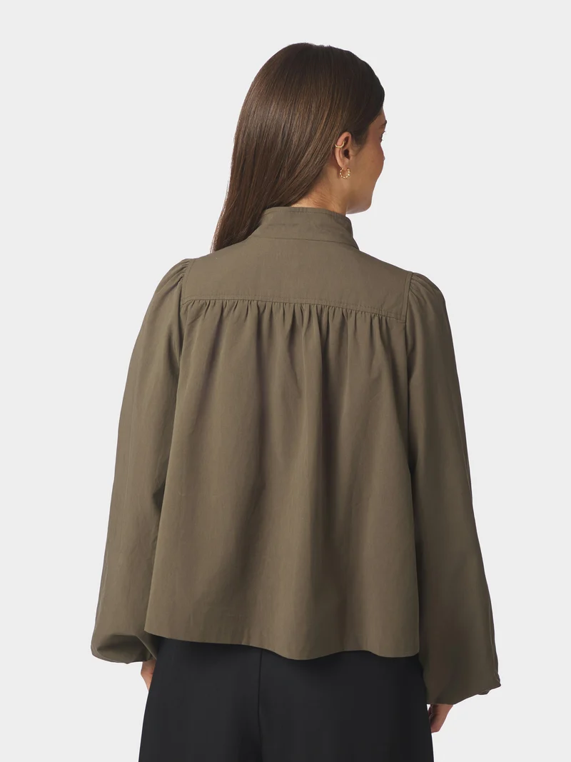 Tirsa Twill Jacket | Army | Jakke fra Neo Noir