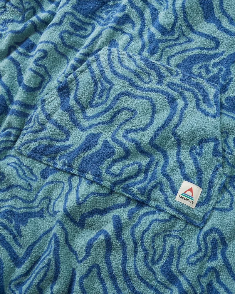 Shoreline Baumwollhandtuch-Poncho - Strata Swirl Arktik