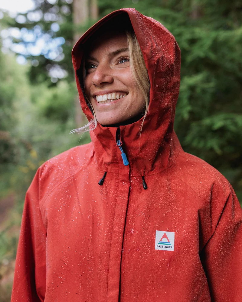 Five Element Wasserdichte Jacke - Rotockerfarbig
