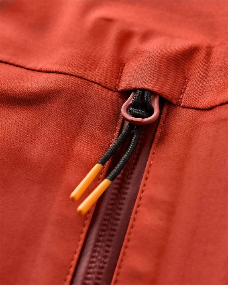 Five Element Wasserdichte Jacke - Rotockerfarbig