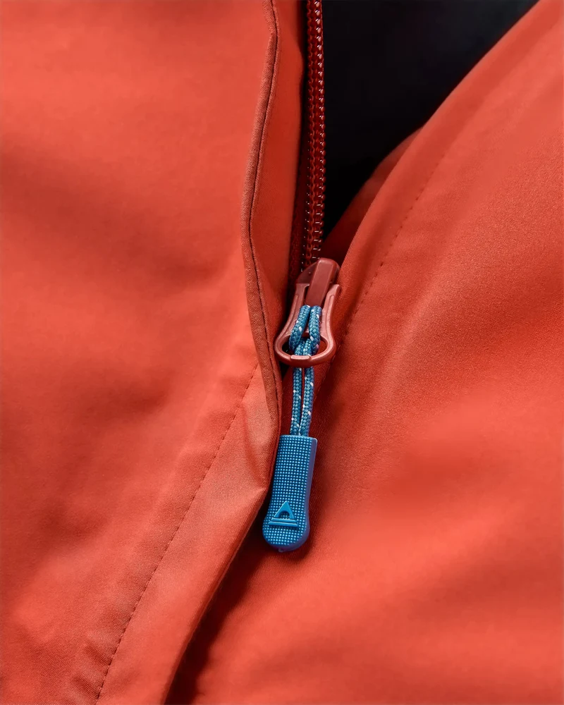 Five Element Wasserdichte Jacke - Rotockerfarbig