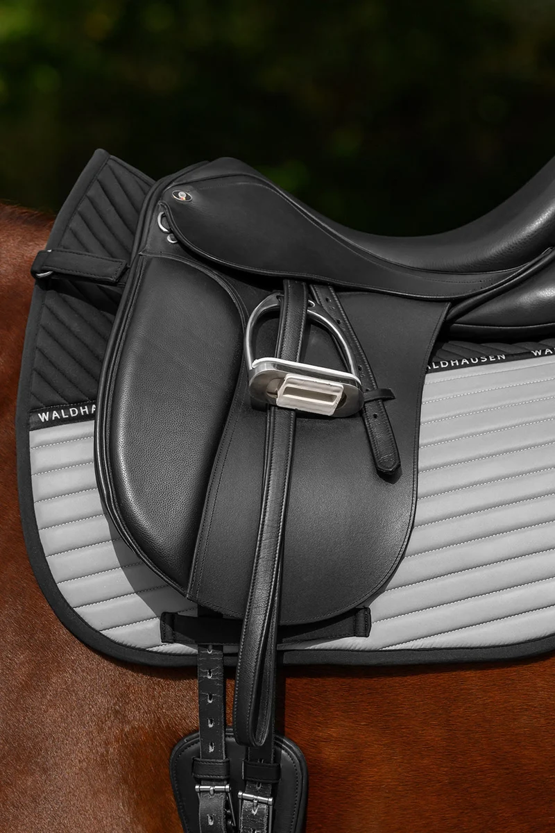 REFLEX Dressurschabracke Silver Grey WB