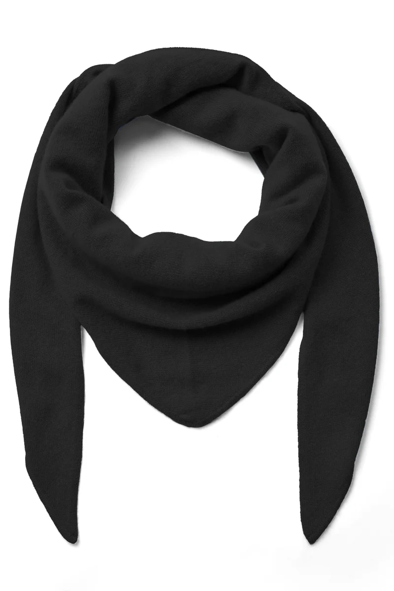 Enata Cashmere Knit Scarf | Black | Accessories fra Mos Mosh