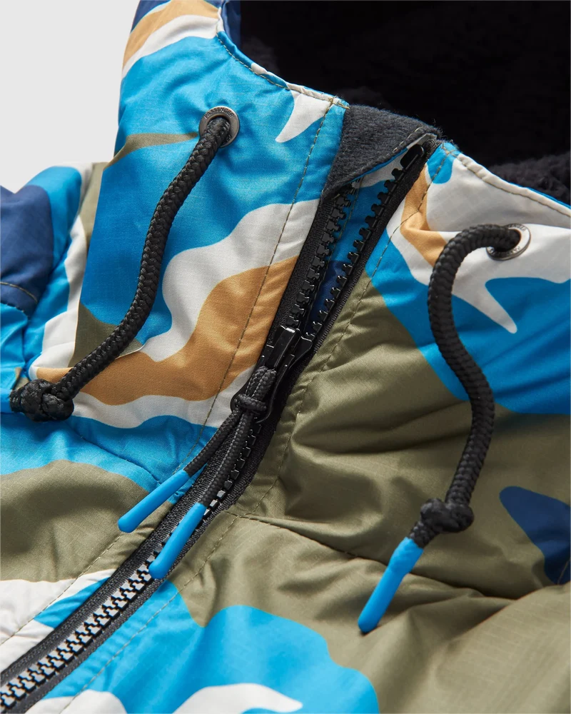 Waves Sherpa Lined Changing Robe - Mount Scenic Khaki Waves Sherpa Gefütterter Surf-Poncho - Mount Scenic Khaki