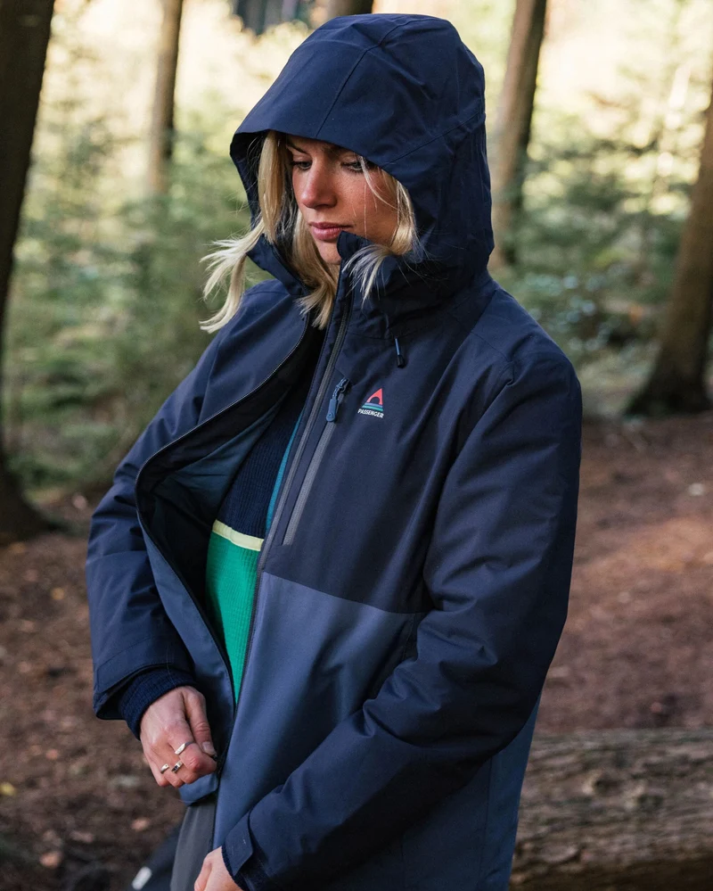 Elevate isolierte wasserdichte Jacke - Tiefes Marineblau