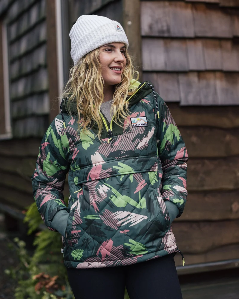 Ozean Isolierter Anorak - Abstrakter Berg Tannenbaum