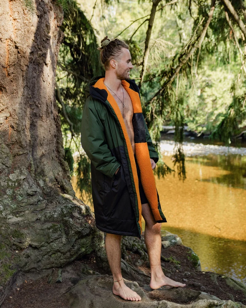Tempest Wasserdichter Surf-Poncho - Tanne/ Schwarz