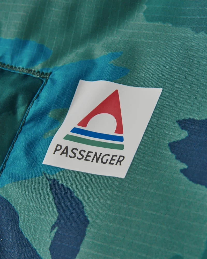 Waves Sherpa Lined Changing Robe - Alpine Camo Regenwald