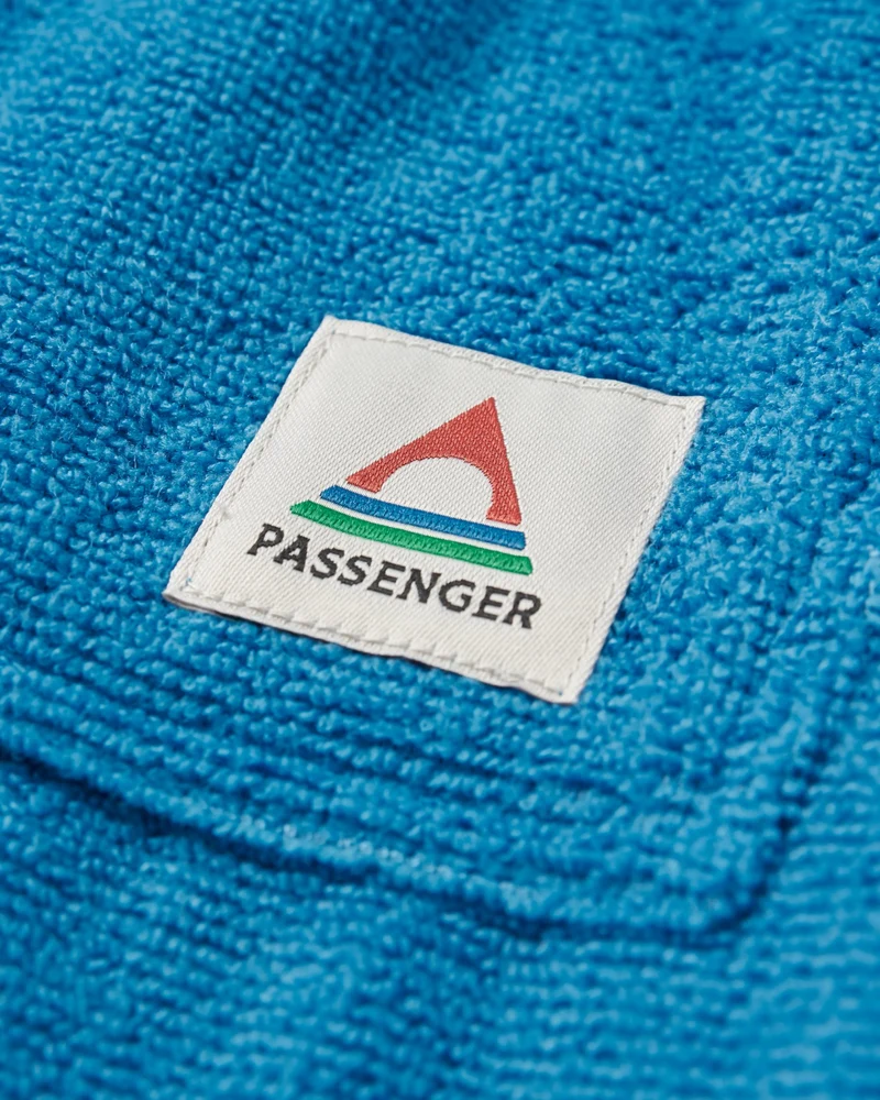 Tulum Surf-Poncho - Mondlichtblau/Dunkles Denim